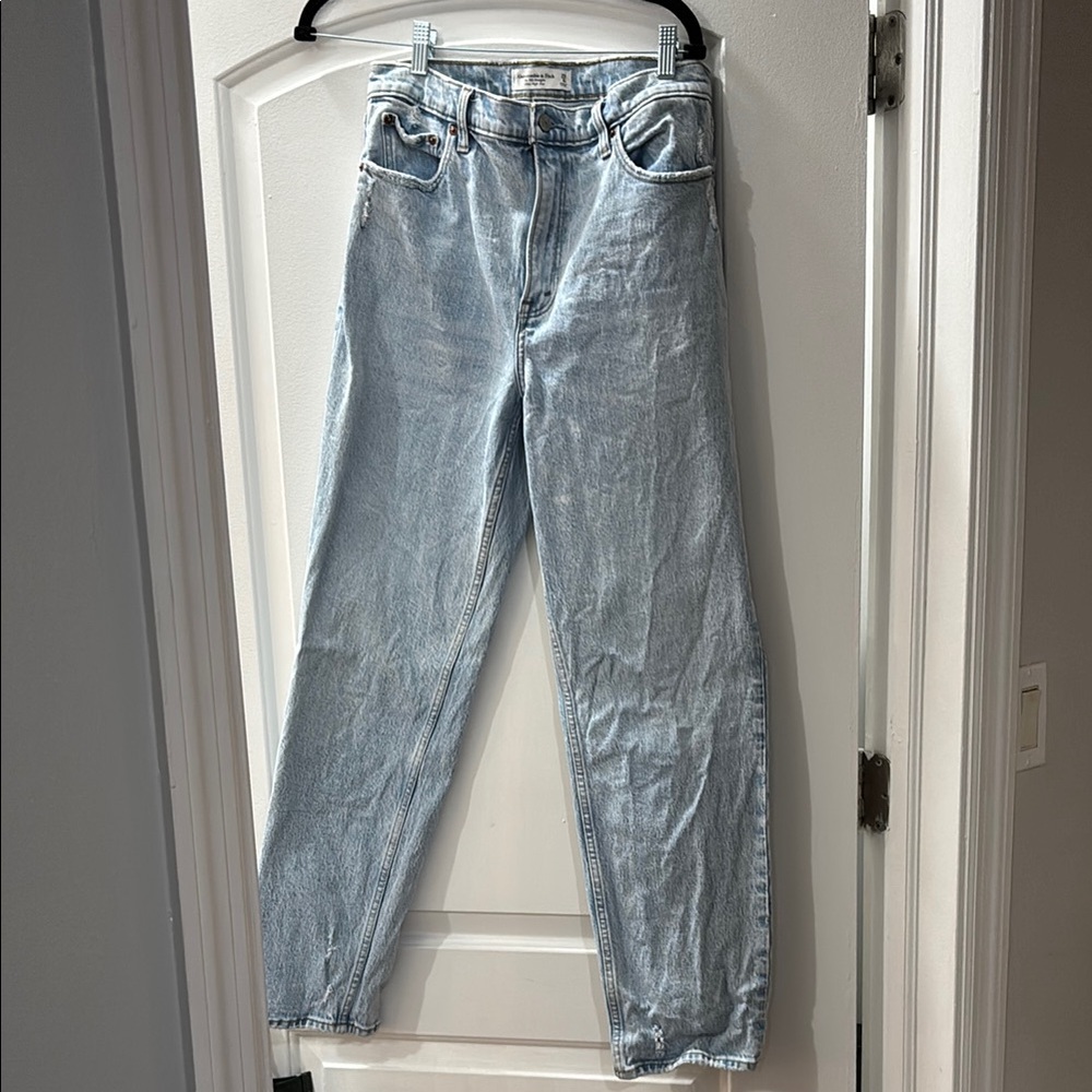 Women's Light Blue Jeans